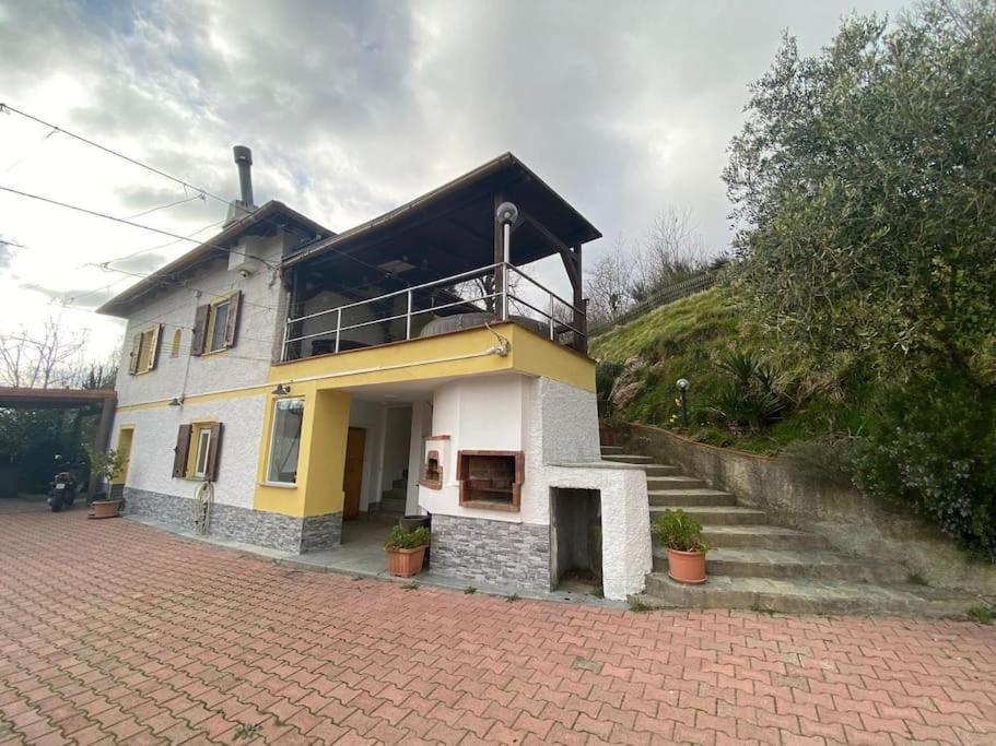 La Casa Nel Bosco Villa Ronco Scrivia Exteriör bild