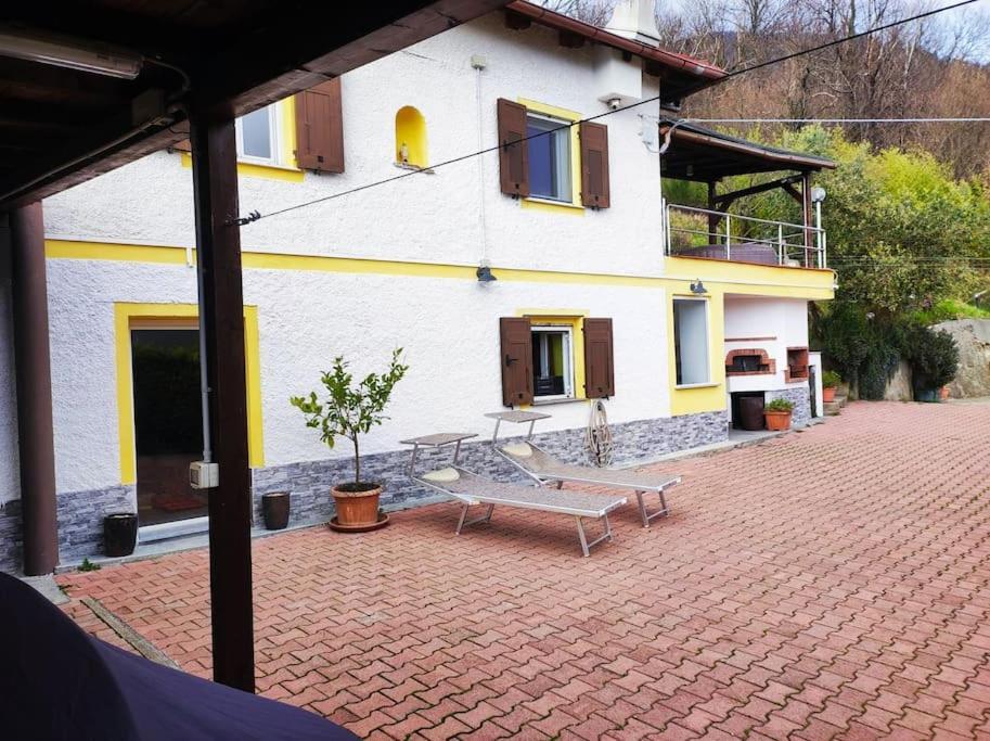 La Casa Nel Bosco Villa Ronco Scrivia Exteriör bild